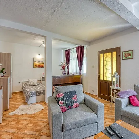 Pleasure Apartman *